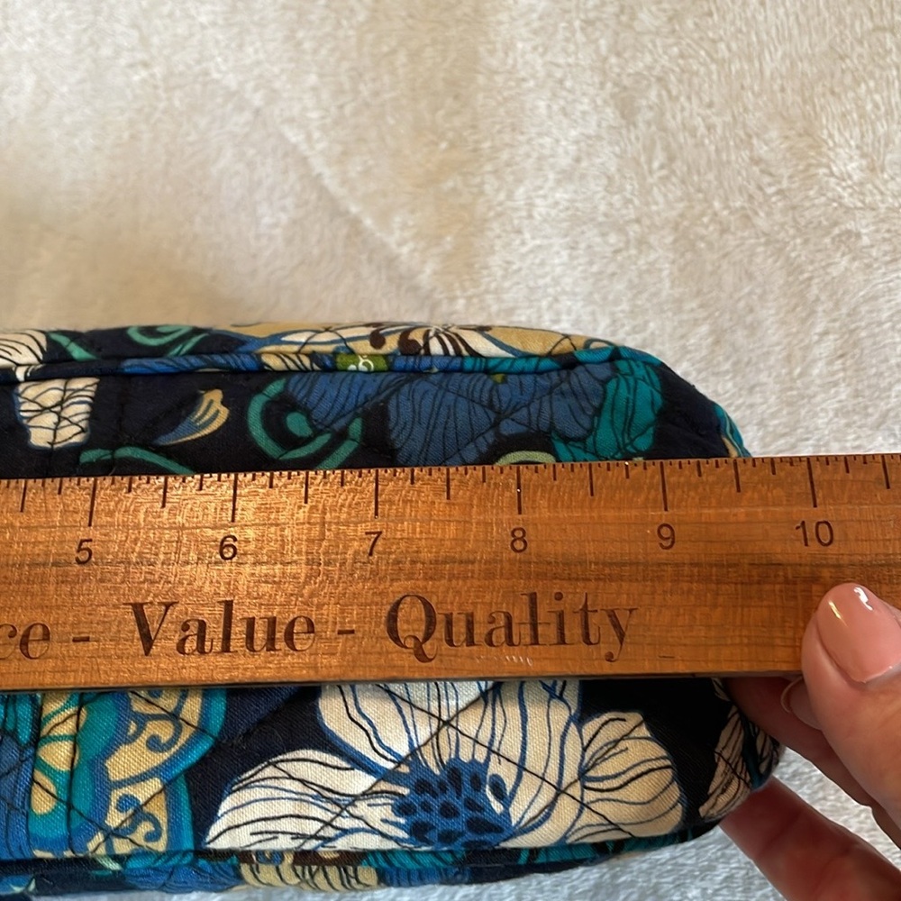 Vera Bradley Blue, Black, Teal and Green Quilted Shoulder Bag - Picture 12 of 15